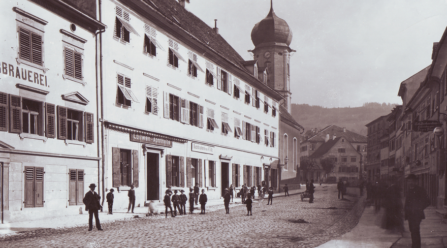 Das Bregenzer Rathaus (Foto um 1870) war von 1861 bis 1896 Versammlungsort des Vorarlberger Landtages. © Stadtarchiv Bregenz