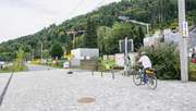 An der Pipeline werden die Fahradfahrer:innen und Fußgänger:innen derzeit umgeleitet. © Stadt Bregenz